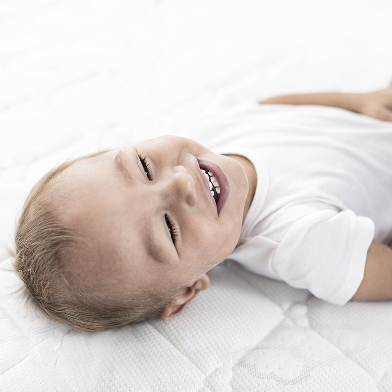 Träumeland® Ovalno ležišče za zibelko Carry Cot Wash 73x28 Träumeland