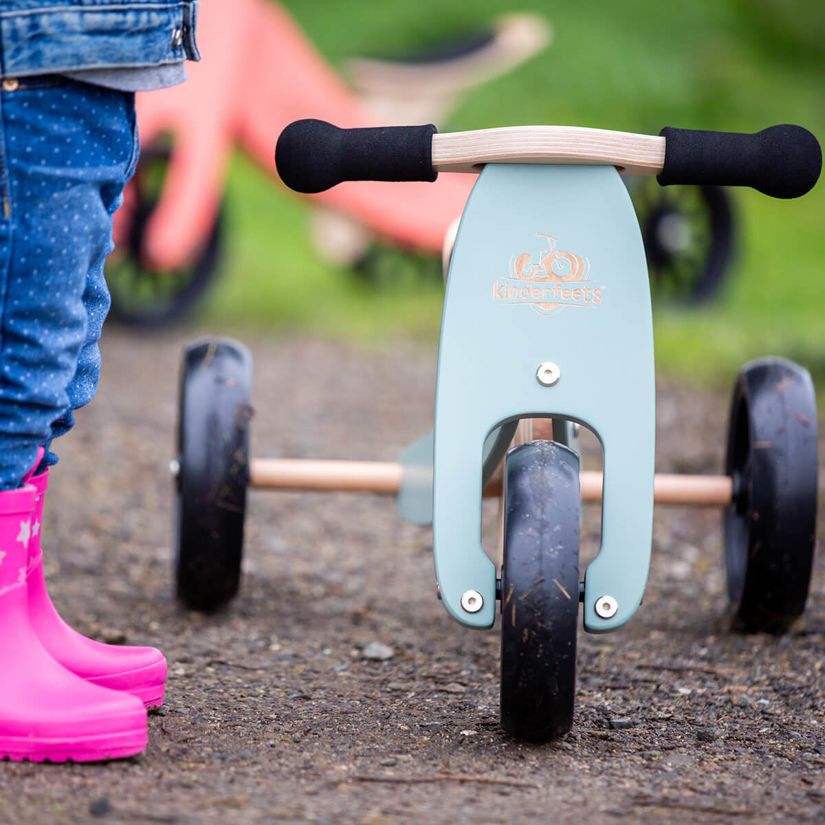 Kinderfeets® Lesen poganjalec Tiny Tot 2v1 Sage Kinderfeets