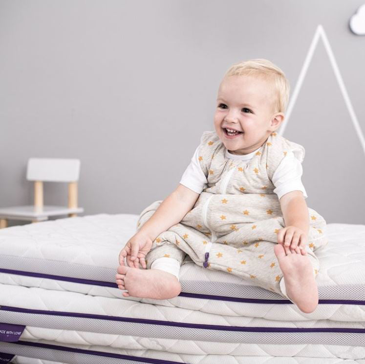 Träumeland® Otroško ležišče Universe 200x90 Träumeland