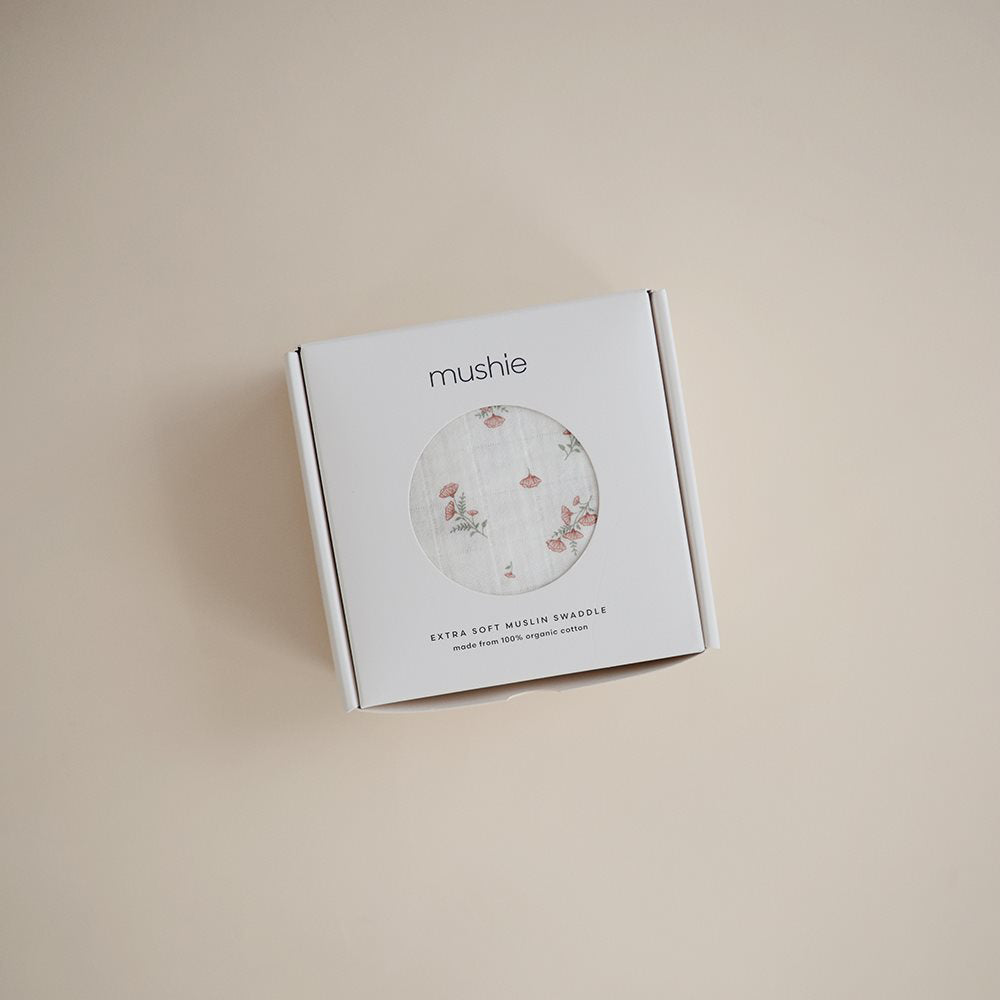 Mushie® Tetra plenička Pink Flowers 120x120 Mushie