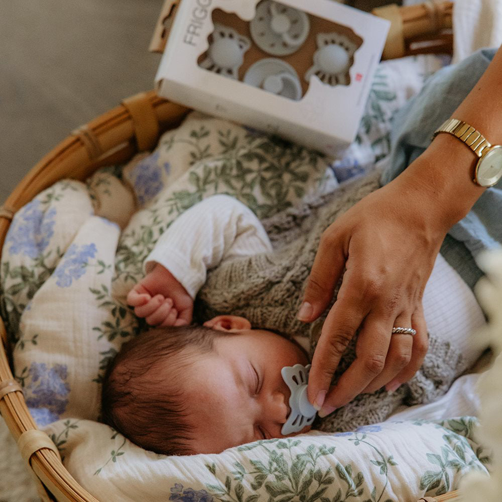 Frigg® Prvi komplet dud za novorojenčka Powder Blue FRIGG