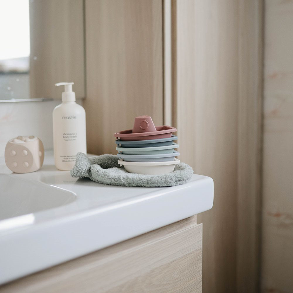 Mushie® Igračke za v kopel Boats Petal Mushie