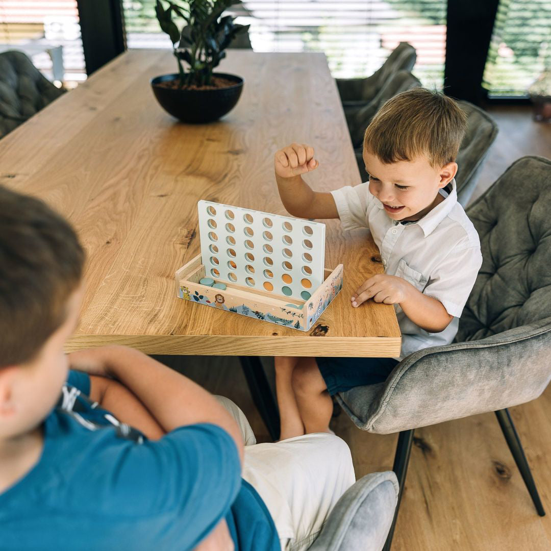 Free2Play® Igra 4 v vrsto Free2Play