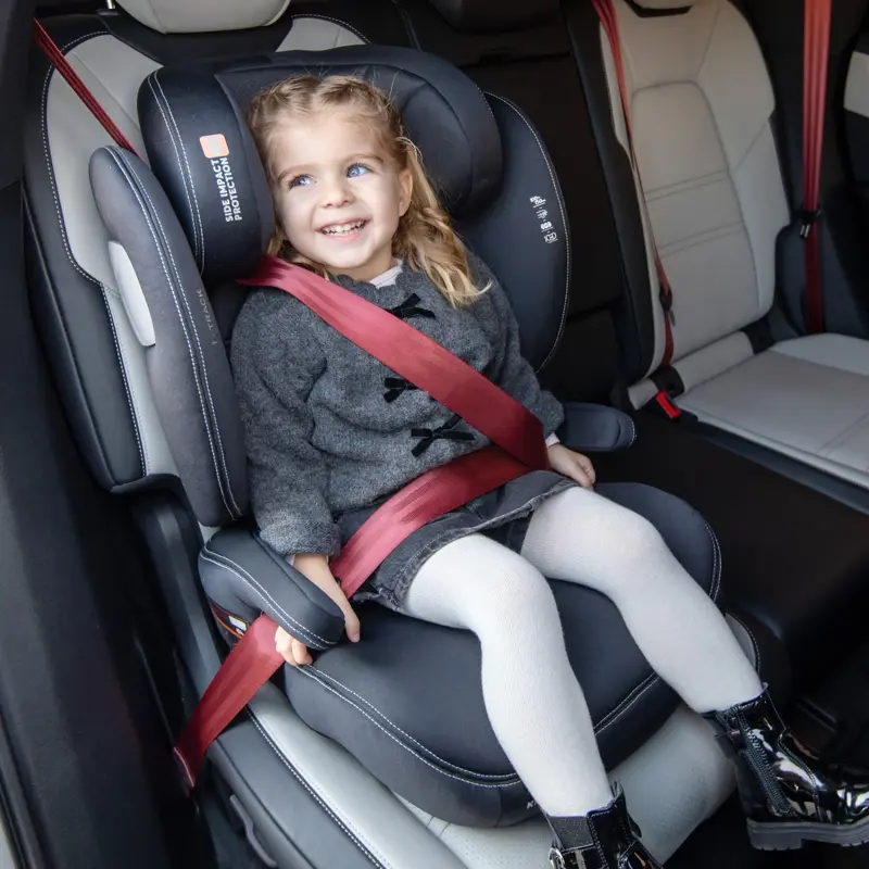 KikkaBoo® Otroški avtosedež i-Track i-SIZE (100-150 cm) Black KikkaBoo