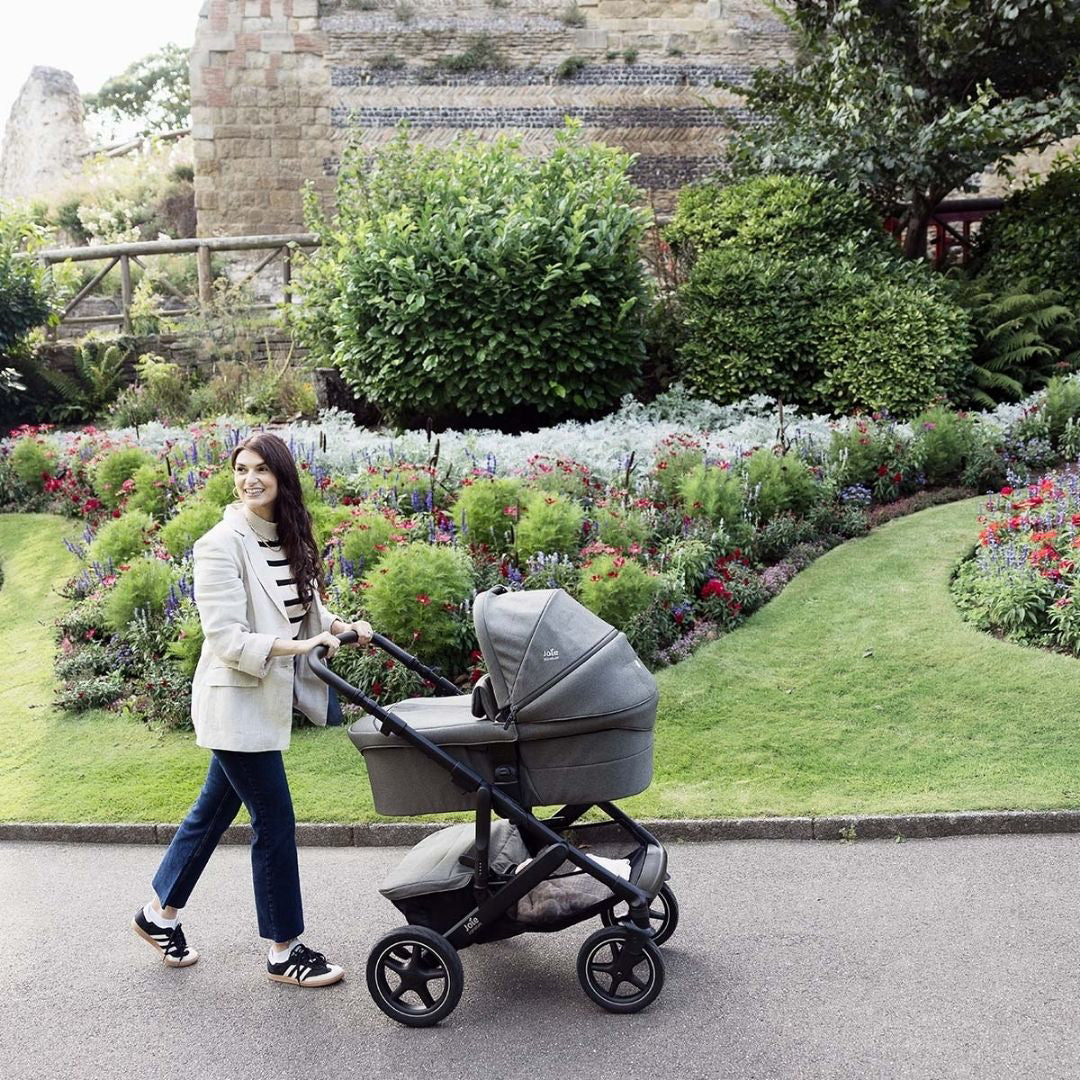 Joie® Otroški voziček Vinca™ Signature + košara Ramble™ XL Ebony Joie