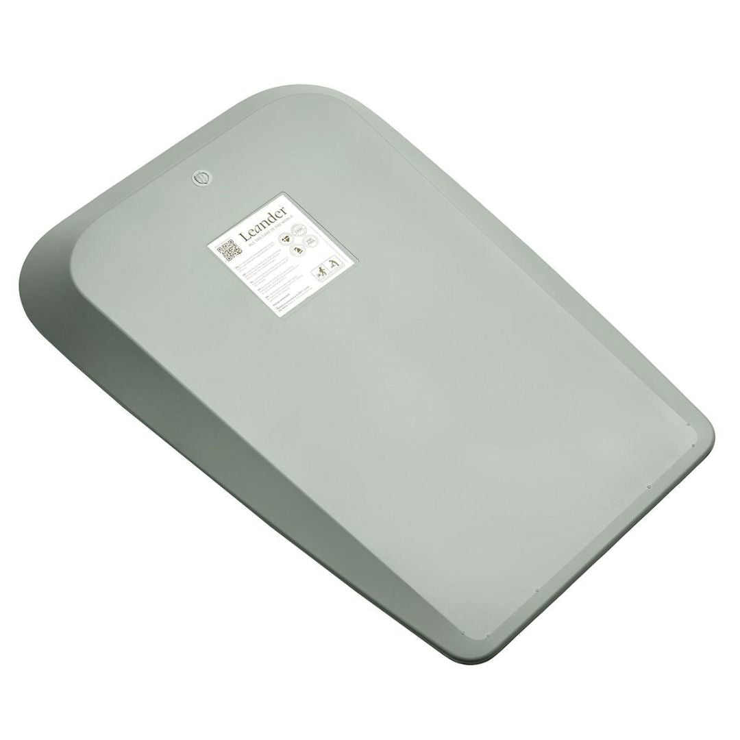 Leander® Previjalna podloga Matty MINI Sage green Leander